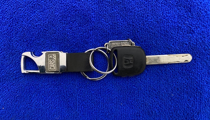 2015 Honda Jazz 1.2 V MT, Petrol, Manual, 64,801 km, Key Close Up