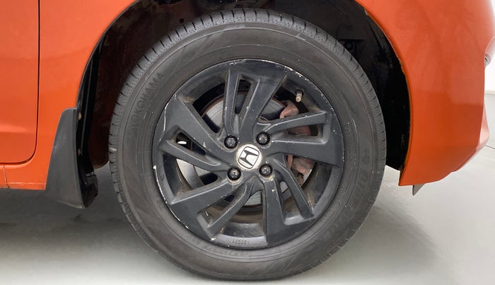 2015 Honda Jazz 1.2 V MT, Petrol, Manual, 64,801 km, Right Front Wheel
