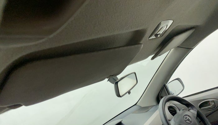 2011 Toyota Etios GD, Diesel, Manual, 78,975 km, Ceiling - Sun visor minor damage