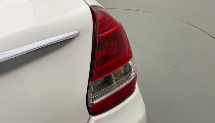 2011 Toyota Etios GD, Diesel, Manual, 78,975 km, Right tail light - Reverse gear light not functional