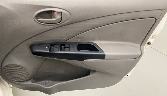 2011 Toyota Etios GD, Diesel, Manual, 78,975 km, Driver Side Door Panels Control