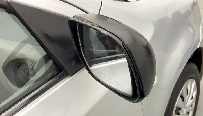 2011 Toyota Etios G, Petrol, Manual, 55,173 km, Right rear-view mirror - Cover has minor damage