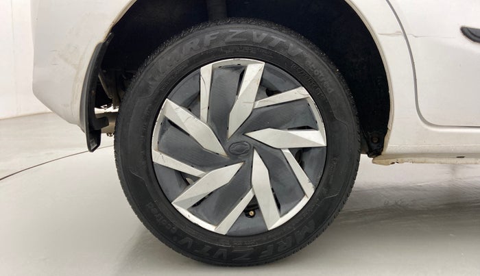 2018 Datsun Go T, Petrol, Manual, 70,200 km, Right Rear Wheel
