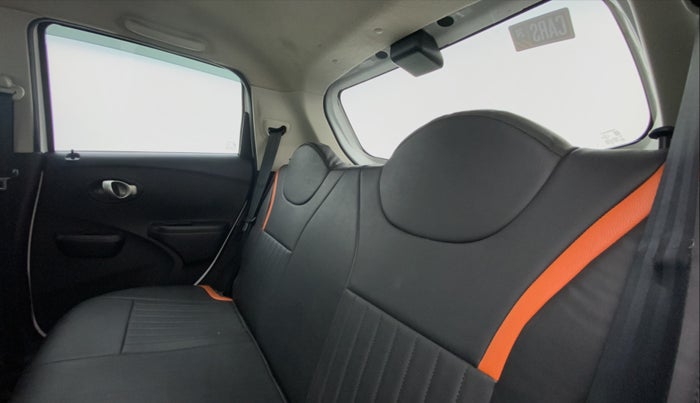 2018 Datsun Go T, Petrol, Manual, 70,200 km, Right Side Rear Door Cabin