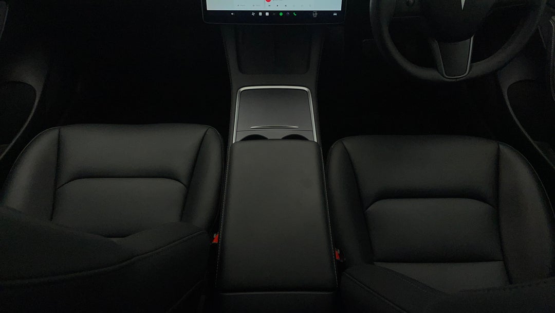 2023 Tesla Model 3 Long Range, Automatic, 16133 km, Center Console