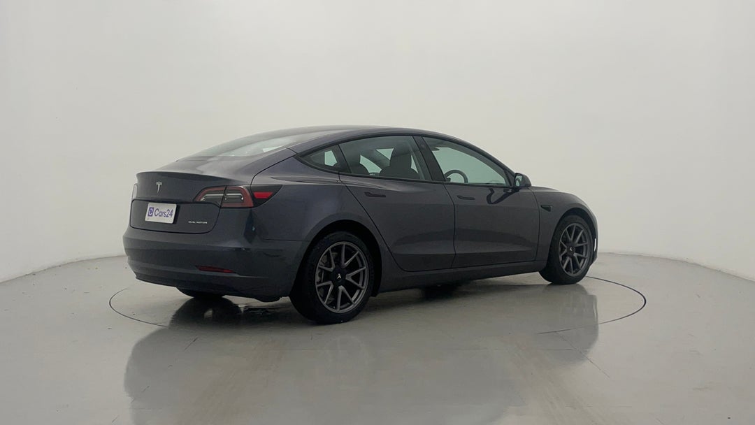 2023 Tesla Model 3 Long Range, Automatic, 16133 km, Right Back Diagonal (45- Degree) View