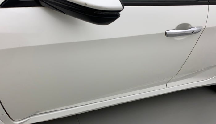2019 Honda Civic 1.8L I-VTEC VX CVT, Petrol, Automatic, 36,576 km, Front passenger door - Slightly dented