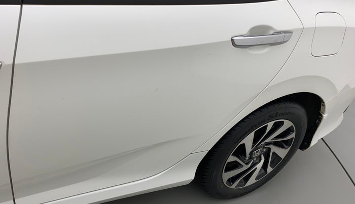 2019 Honda Civic 1.8L I-VTEC VX CVT, Petrol, Automatic, 36,576 km, Rear left door - Minor scratches