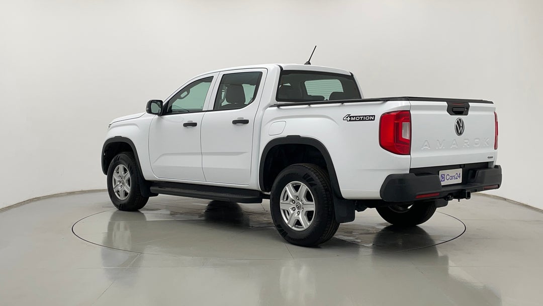 Left Back Diagonal (45- Degree) View