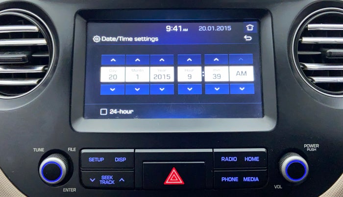2017 Hyundai Xcent SX 1.2, Petrol, Manual, 27,432 km, Infotainment System
