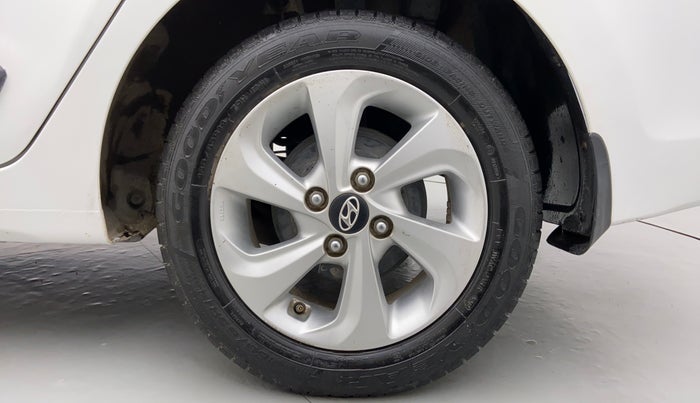 2017 Hyundai Xcent SX 1.2, Petrol, Manual, 27,432 km, Left Rear Wheel