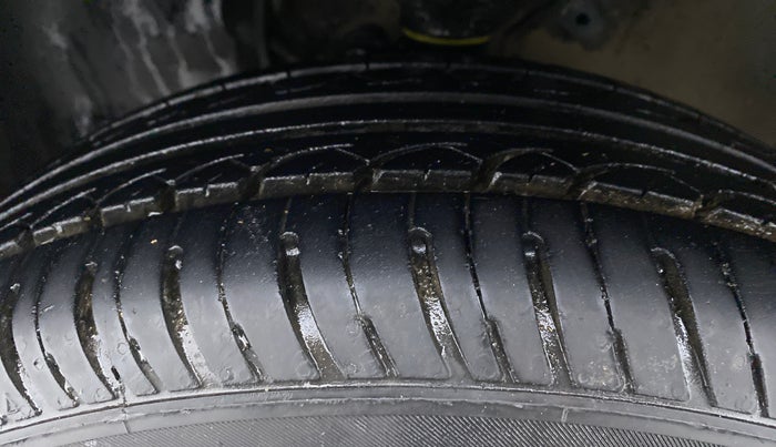 2018 Maruti IGNIS ZETA 1.2 K12, Petrol, Manual, 76,772 km, Left Front Tyre Tread