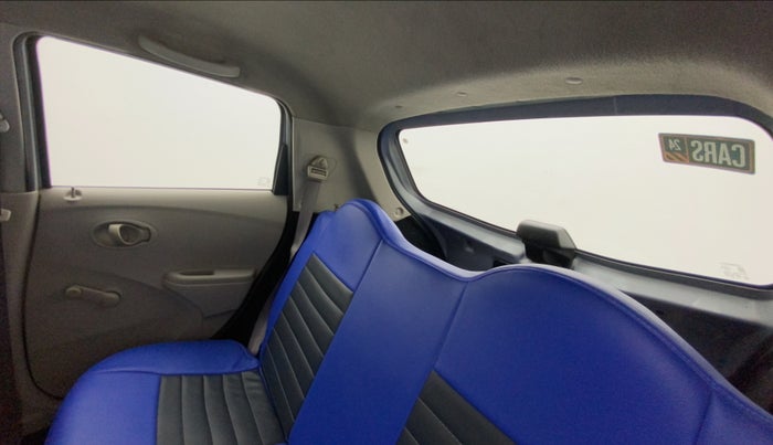 2015 Datsun Go T, Petrol, Manual, 34,437 km, Right Side Rear Door Cabin