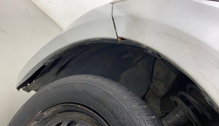2015 Datsun Go T, Petrol, Manual, 34,437 km, Left fender - Lining loose