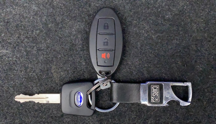 2015 Datsun Go T, Petrol, Manual, 34,437 km, Key Close Up