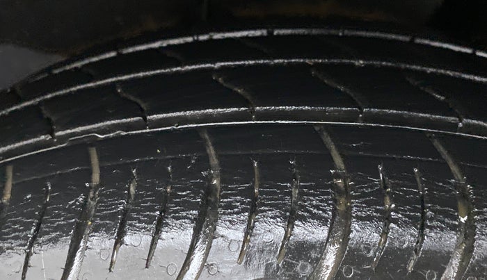 2019 Maruti Baleno DELTA PETROL 1.2, Petrol, Manual, 22,907 km, Left Rear Tyre Tread