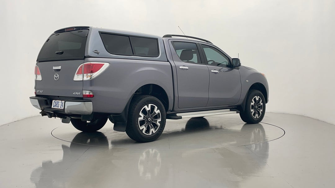 Right Back Diagonal (45- Degree) View