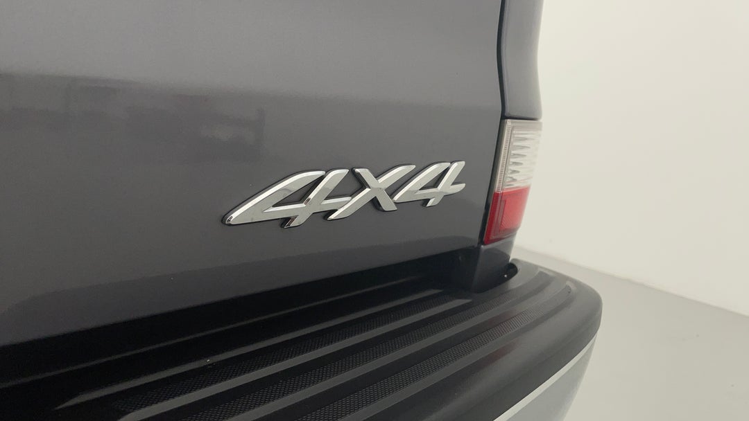 Badge (Boot Right Side)