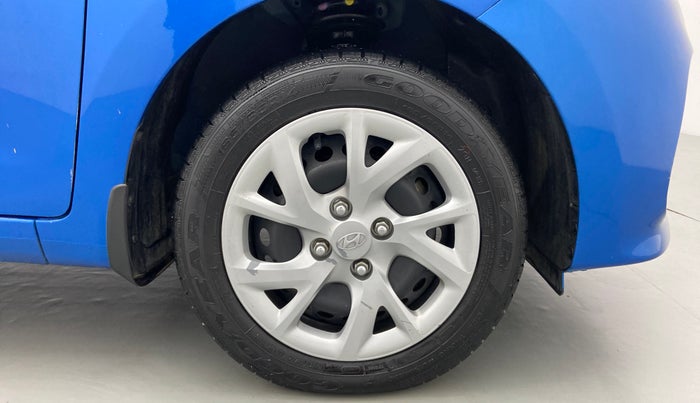 2018 Hyundai Grand i10 SPORTZ 1.2 KAPPA VTVT, Petrol, Manual, 21,937 km, Right Front Wheel