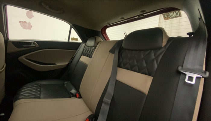 2014 Hyundai Elite i20 SPORTZ 1.2, Petrol, Manual, 60,620 km, Right Side Rear Door Cabin