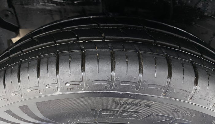 2020 Hyundai GRAND I10 NIOS SPORTZ PETROL, Petrol, Manual, 20,242 km, Right Rear Tyre Tread