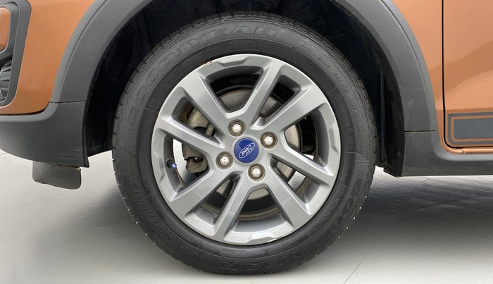 2018 Ford FREESTYLE TITANIUM 1.5 TDCI, Diesel, Manual, 32,240 km, Left Front Wheel