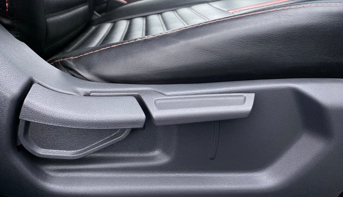 2020 Hyundai GRAND I10 NIOS SPORTZ PETROL, Petrol, Manual, 15,766 km, Driver Side Adjustment Panel