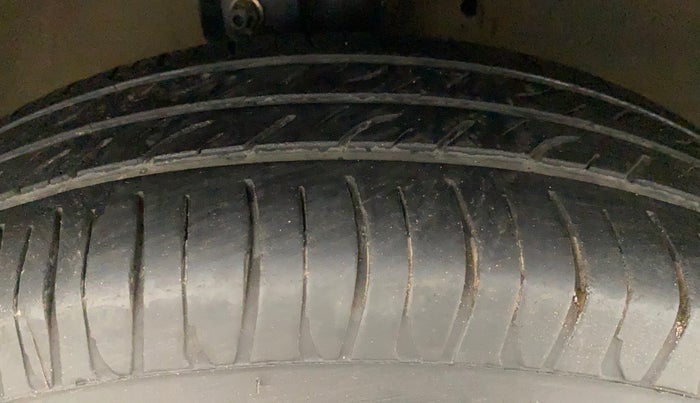 2018 Maruti Celerio ZXI (O), Petrol, Manual, 70,785 km, Right Front Tyre Tread