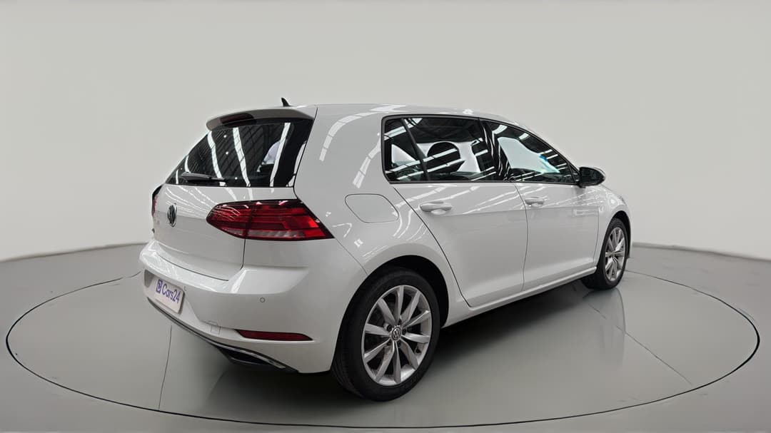 2018 Volkswagen Golf 110 Tsi Comfortline, Automatic, 90794 km, Right Back Diagonal (45- Degree) View