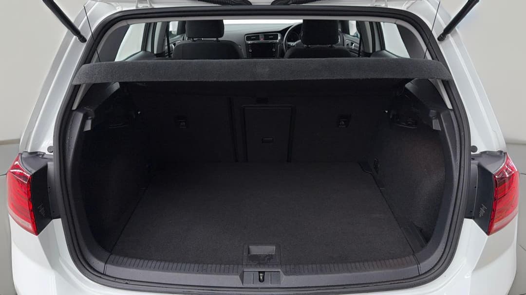 2018 Volkswagen Golf 110 Tsi Comfortline, Automatic, 90794 km, Boot Inside View