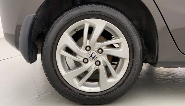 2018 Honda Jazz 1.2 V MT, Petrol, Manual, 23,613 km, Right Rear Wheel