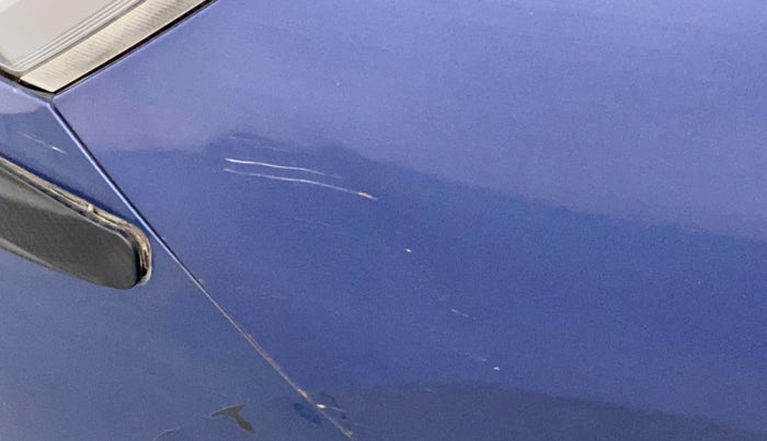 2019 Maruti Ertiga ZXI AT SHVS, Petrol, Automatic, 43,576 km, Left fender - Minor scratches