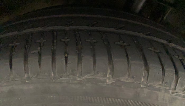 2019 Tata TIGOR XZ PLUS PETROL, CNG, Manual, 29,348 km, Right Rear Tyre Tread