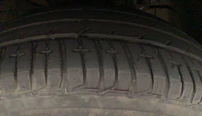 2019 Tata TIGOR XZ PLUS PETROL, CNG, Manual, 29,348 km, Right Front Tyre Tread