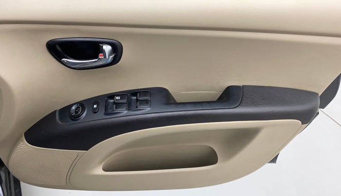 2012 Hyundai i10 SPORTZ 1.2, Petrol, Manual, 67,506 km, Driver Side Door Panels Control