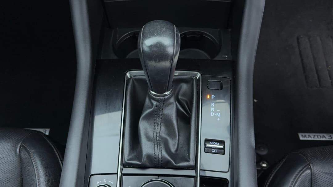 2020 Mazda Mazda3 G25 Astina, Automatic, 63844 km, Gear Lever 