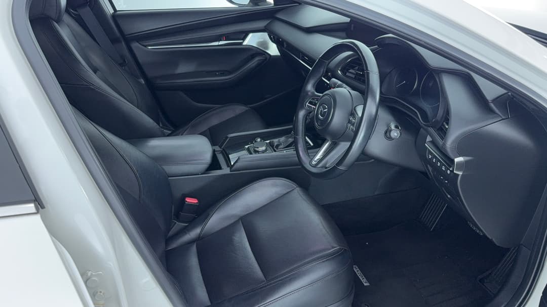 2020 Mazda Mazda3 G25 Astina, Automatic, 63844 km, Right Side Front Door Cabin View