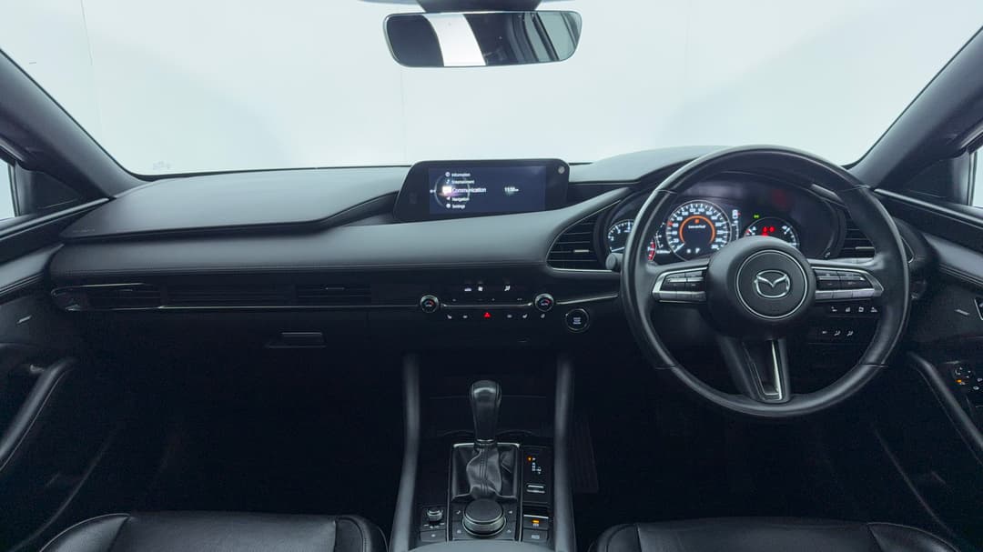 2020 Mazda Mazda3 G25 Astina, Automatic, 63844 km, Dashboard View