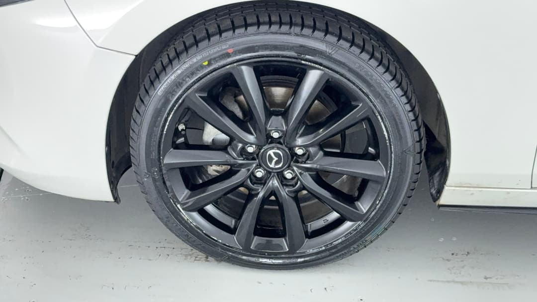 2020 Mazda Mazda3 G25 Astina, Automatic, 63844 km, Left Front Wheel