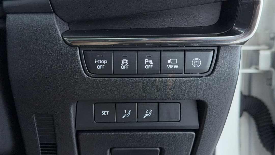 2020 Mazda Mazda3 G25 Astina, Automatic, 63844 km, Utility Switches/Buttons