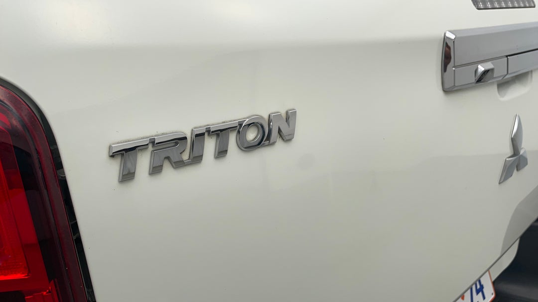 Badge (Boot Left Side)