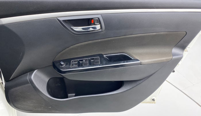 2017 Maruti Swift VXI D, Petrol, Manual, 55,354 km, Driver Side Door Panels Control