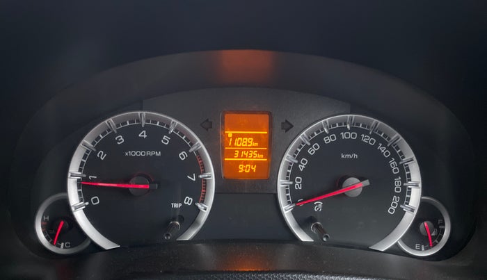 2014 Maruti Swift VXI D, Petrol, Manual, 31,963 km, Odometer Image