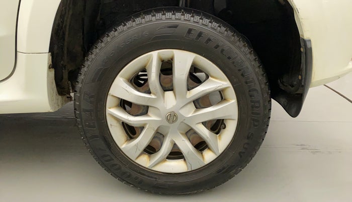 2015 Nissan Terrano XL (P), Petrol, Manual, 82,883 km, Left Rear Wheel