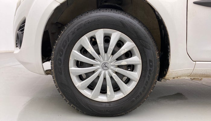 2014 Maruti Ritz VDI, Diesel, Manual, 79,319 km, Left Front Wheel