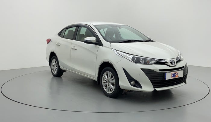 2018 Toyota YARIS V MT, Petrol, Manual, 16,676 km, Right Front Diagonal