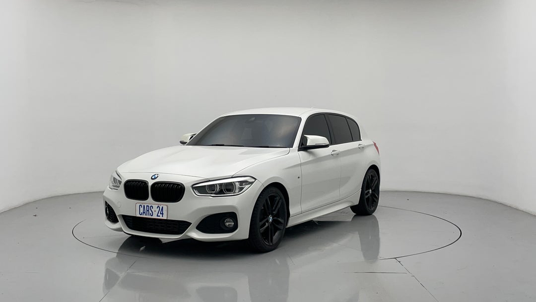 2018 BMW 1 18i Sport Line, Automatic, 130330 km, Left Front Diagonal (45- Degree) View