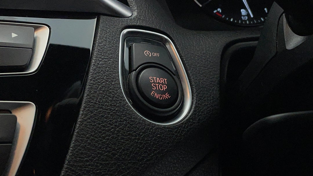 2018 BMW 1 18i Sport Line, Automatic, 130330 km, Keyless / Button Start