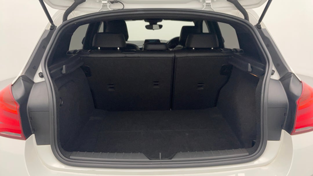 2018 BMW 1 18i Sport Line, Automatic, 130330 km, Boot Inside View