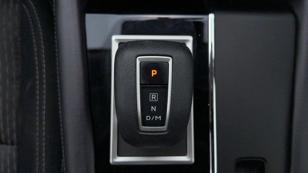 2023 Mitsubishi Outlander Es 7 Seat (2wd), Automatic, 57019 km, Gear Lever 